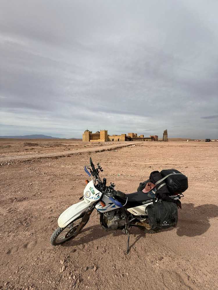 maroc-ouarzazat-a-moto